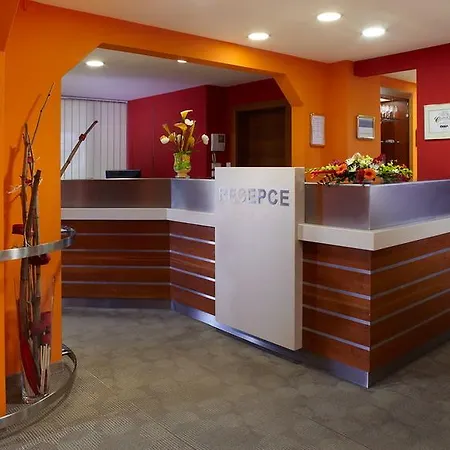Hotel Orea Voro
