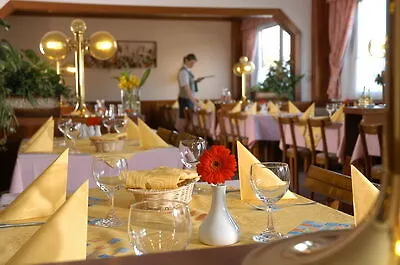 Hotel Orea Voro