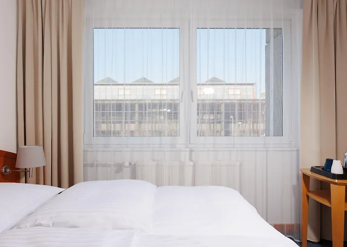 Hotel Orea Voro