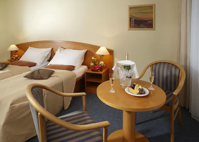 Hotel Orea Voro 3*